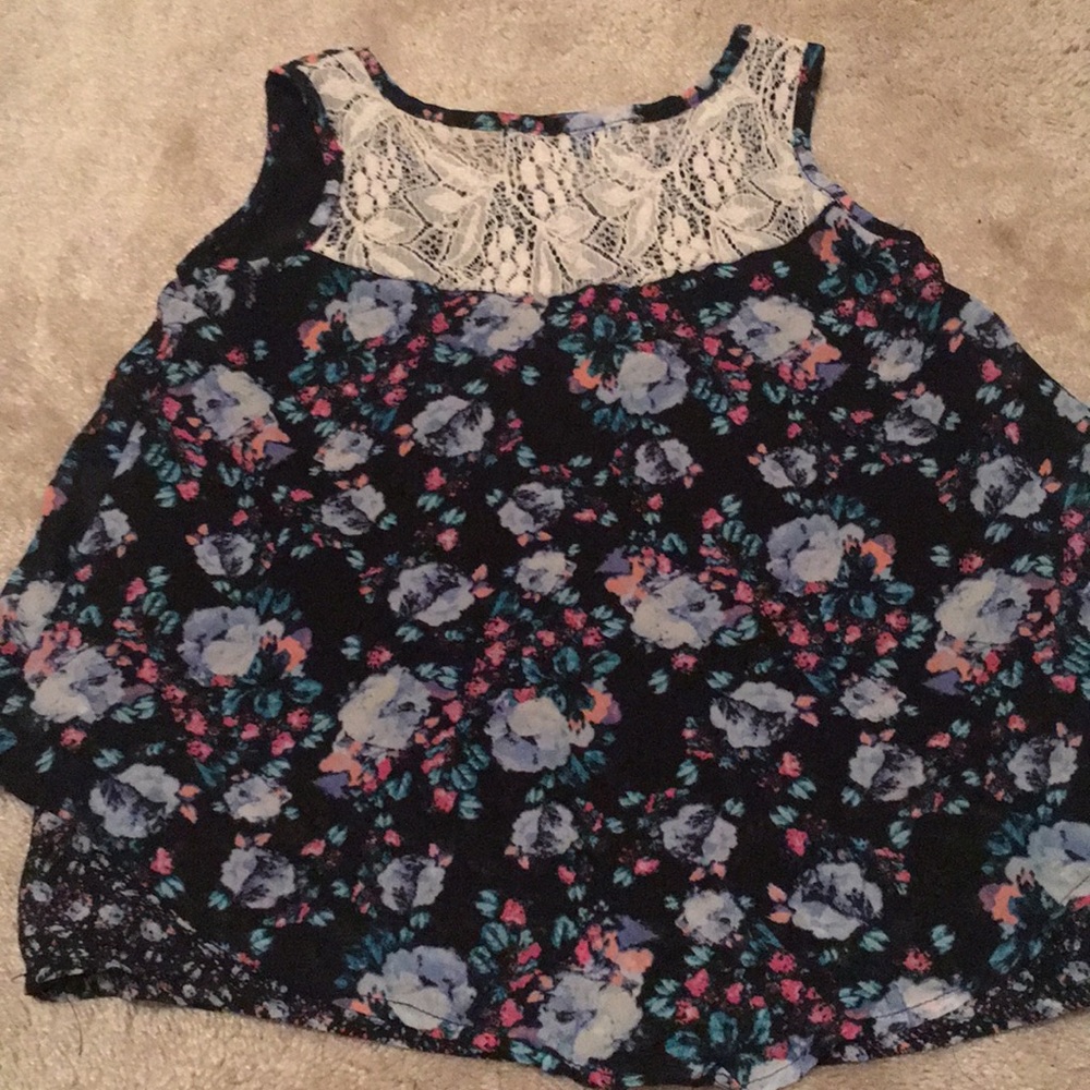 Tank top - Picture 2 of 3